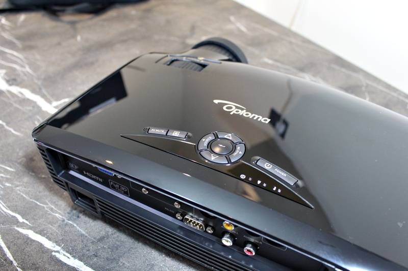 Gammatech Projector Optoma GT750 3D Gaming Projector Review and Giveaway