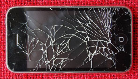iPhone Screen Broken? Here Are Your Repair Options