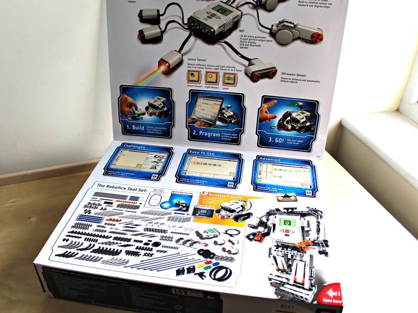 LEGO Mindstorms NXT 2.0 Review and Giveaway