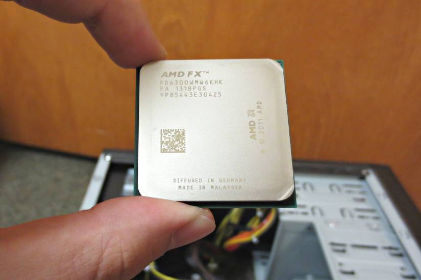 Custom Budget Gaming PC Build and Giveaway
