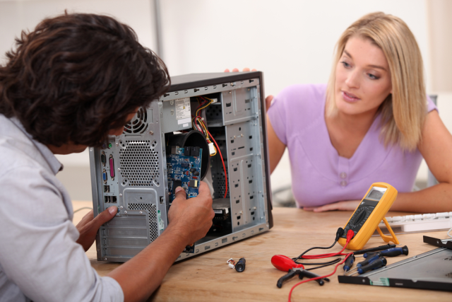 7 Questions To Ask A Computer Technician Before He Starts Work