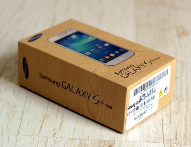 Телефон без упаковки. Iphone 12 pro box. Телефон без упаковки. Коробки упаковочные для телефонов. Коробка эппл айфон.