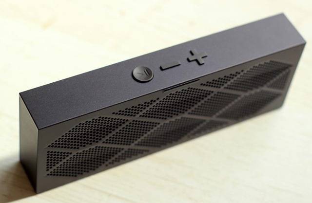 Jawbone Mini Jambox Review and Giveaway