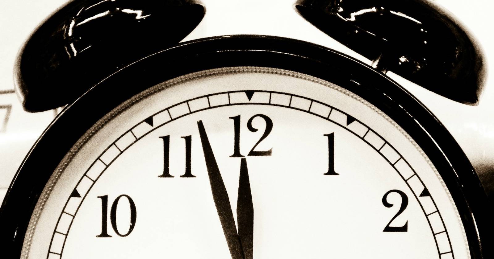 Make Room For A Relaxed Weekend -- 5 Simple Tips To Beat Deadlines