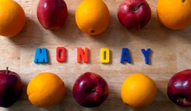 Make Room For A Relaxed Weekend -- 5 Simple Tips To Beat Deadlines