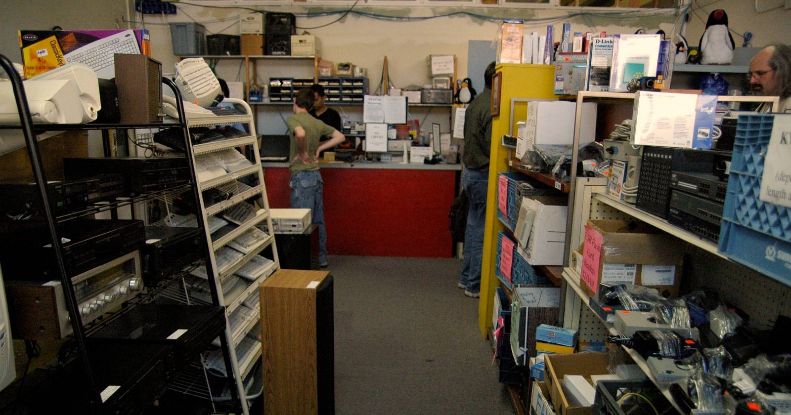 5 Insider Secrets Of Buying Used Electronics