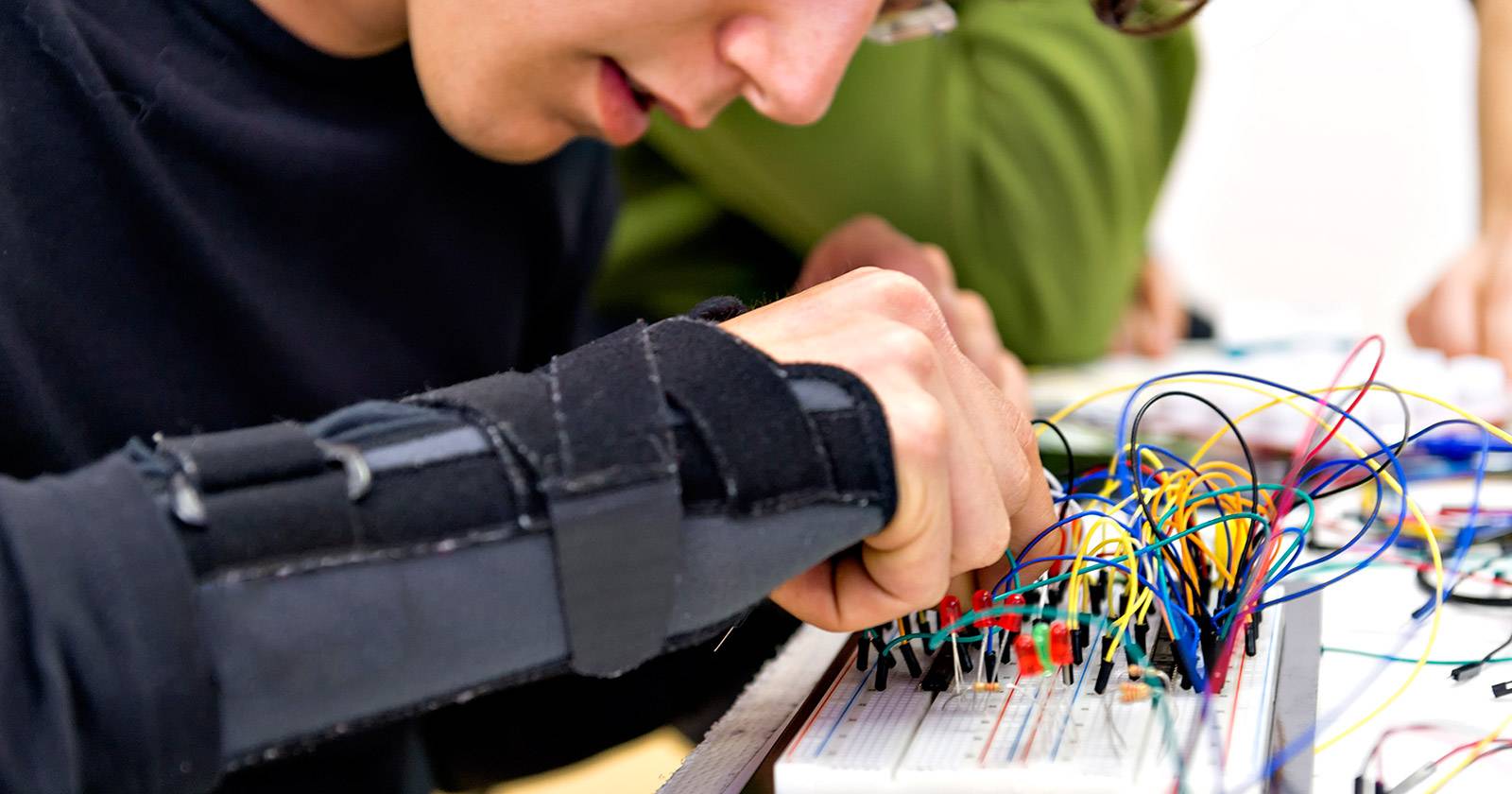 24 Geeky DIY Hobbies You Can Learn in a Small Space