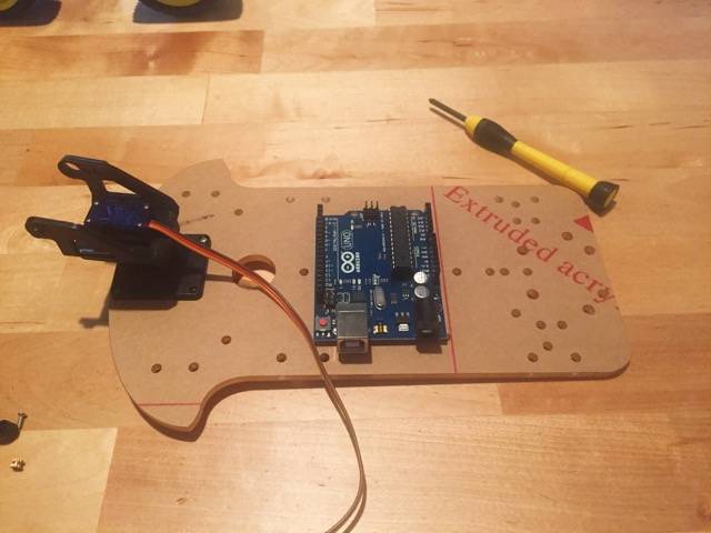 How to Build a 4WD Arduino Robot for Beginners