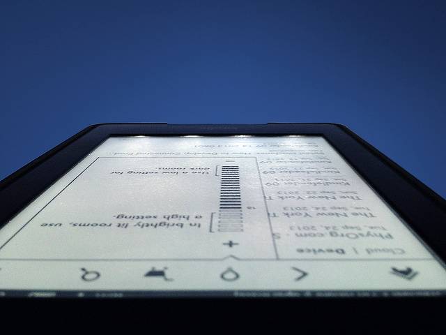 What Is E-Ink? How It Works & Why Every Ebook Fan Needs It
