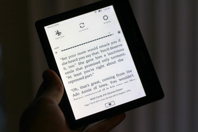 amazon kindle oasis backlight max