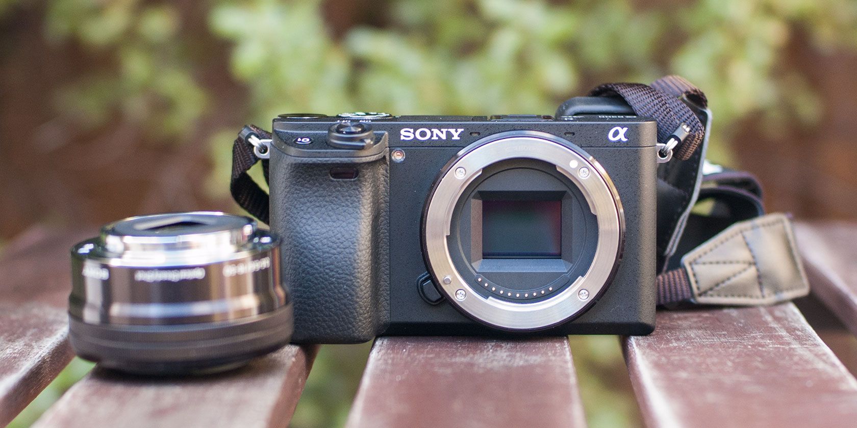 Mirrorless to Impress: Sony A6300 16-50mm Kit Review