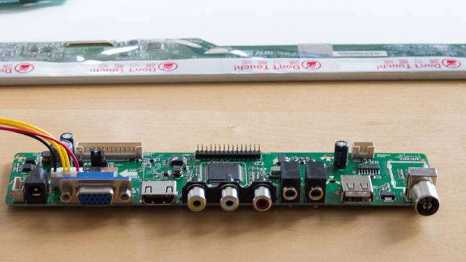 How to Turn an Old Laptop Screen Into a Magic Mirror
