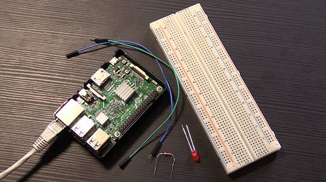 Getting Started With Scratch on the Raspberry Pi