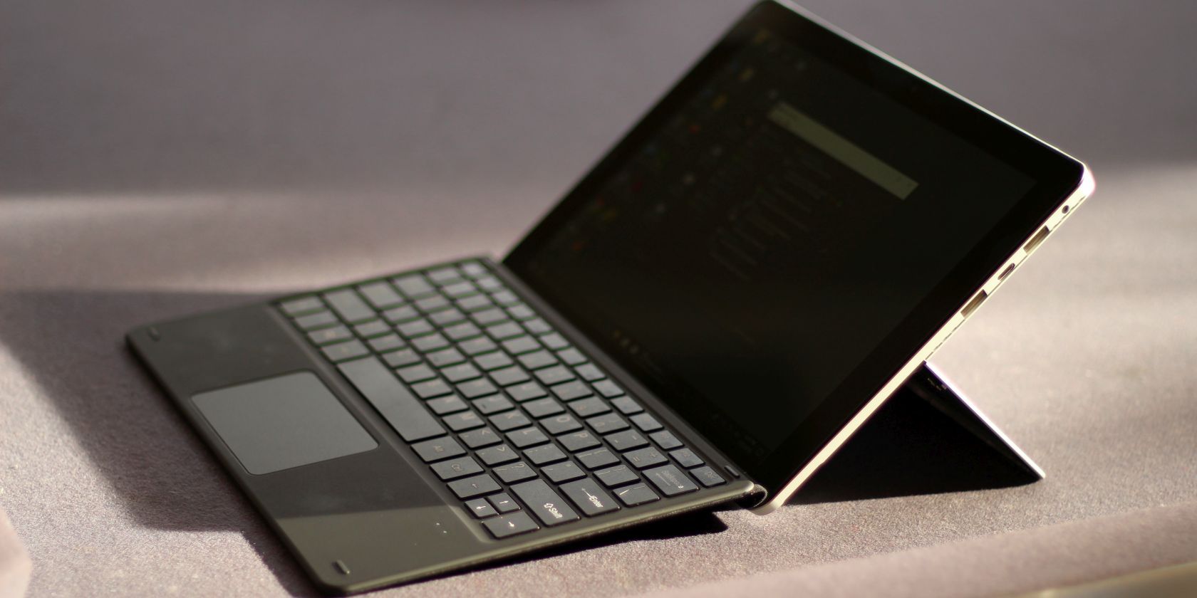 Chuwi SurBook Mini 2-in-1 Tablet Review