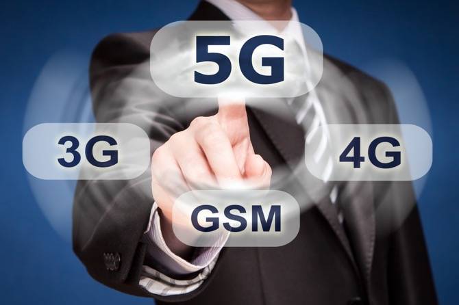 5 Industries the Internet Is Going to Kill by 2025 (And How It Affects You)