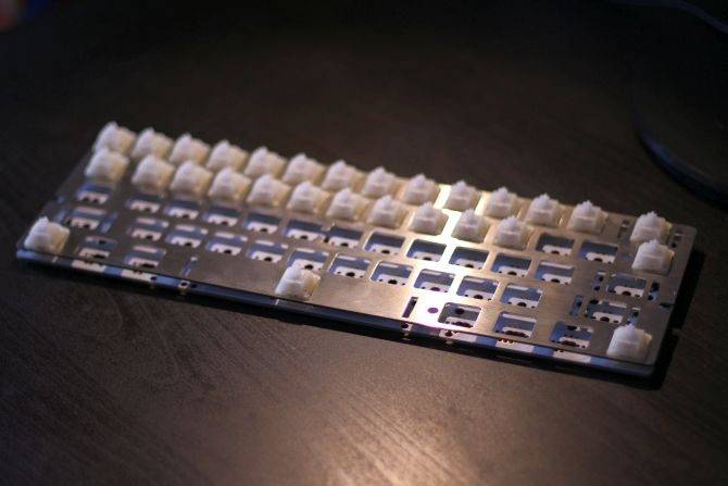 How to Build a Custom Keyboard With Mechanical Switches: A Complete Guide