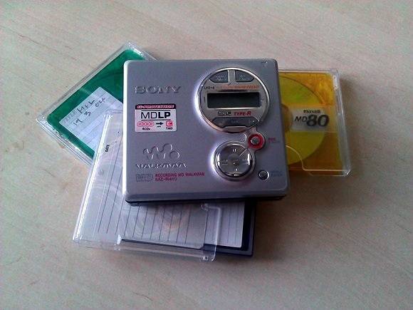 How to Convert CDs, Cassettes, and MiniDiscs to MP3