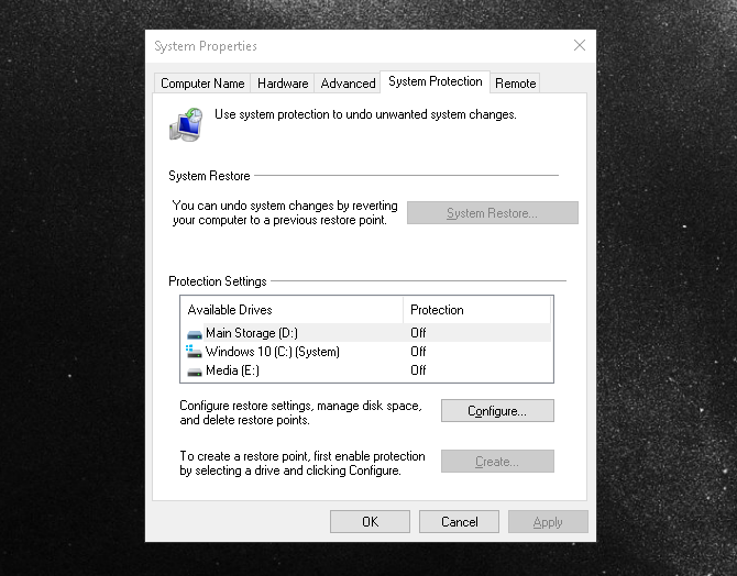 7 Default Windows Files and Folders You Should Never Touch