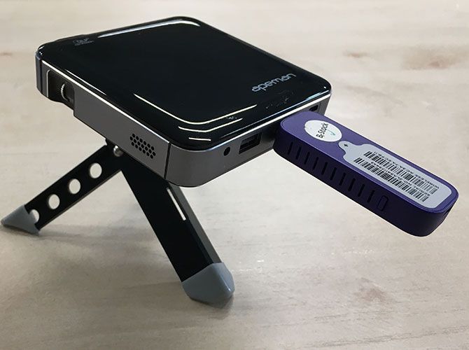 Apeman M4 Mini DLP Projector: Stylish, Compact and Easy to Use