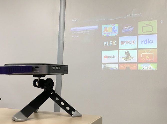 Apeman M4 Mini DLP Projector: Stylish, Compact and Easy to Use