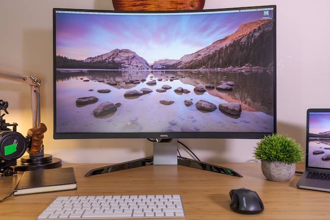 BenQ EX3203R Is the Ultimate 144Hz HDR Curved Gaming Monitor
