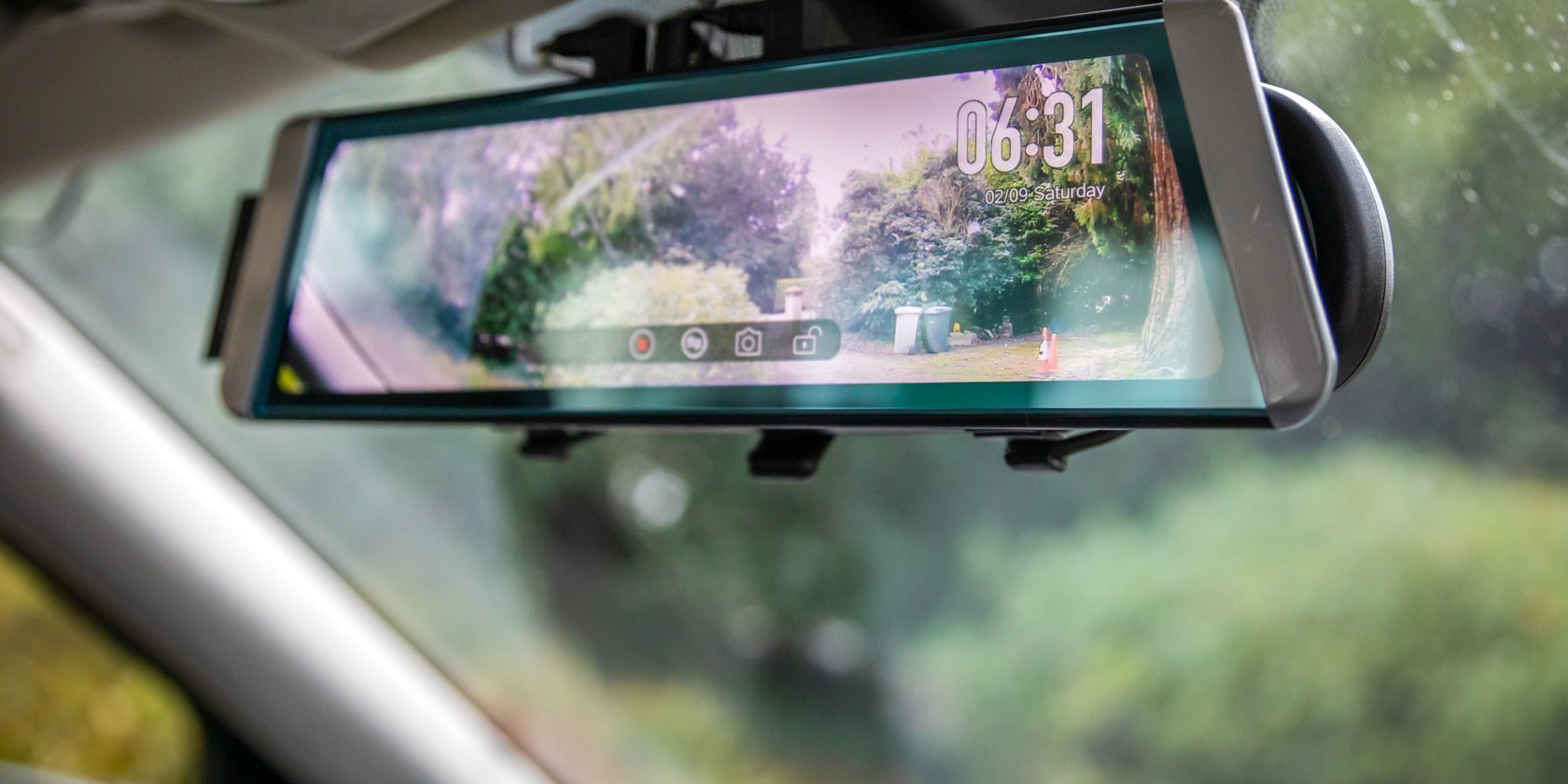 AUTO-VOX X1 Pro ダッシュカメラミラー Auto-Vox X1 Dual Dash Camera Won't Miss a Thing (Review and Giveaway!)