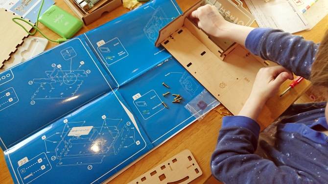Piper Raspberry Pi DIY Computer Kit Review (and Giveaway!)