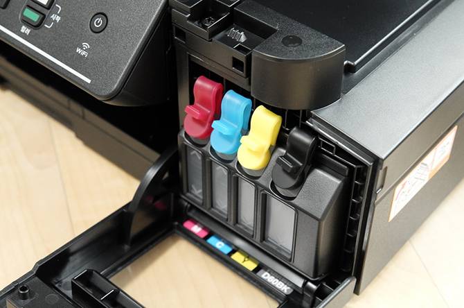 7 Essential Tools, Software, and Services for Illustrators