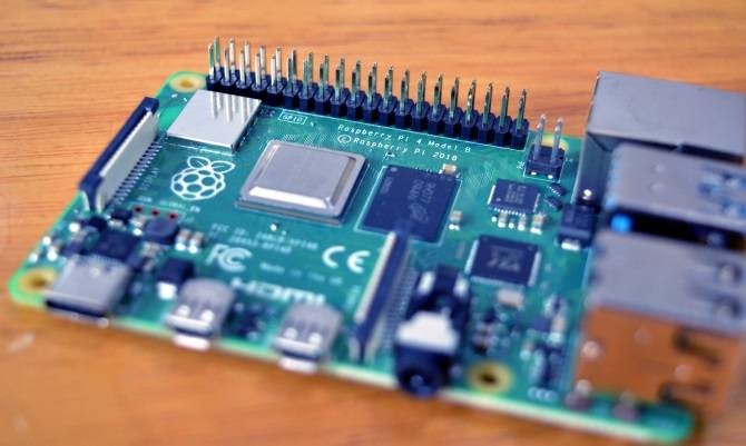 Retro Gaming on Raspberry Pi: Understanding ROMs, RetroPie, Recalbox ...