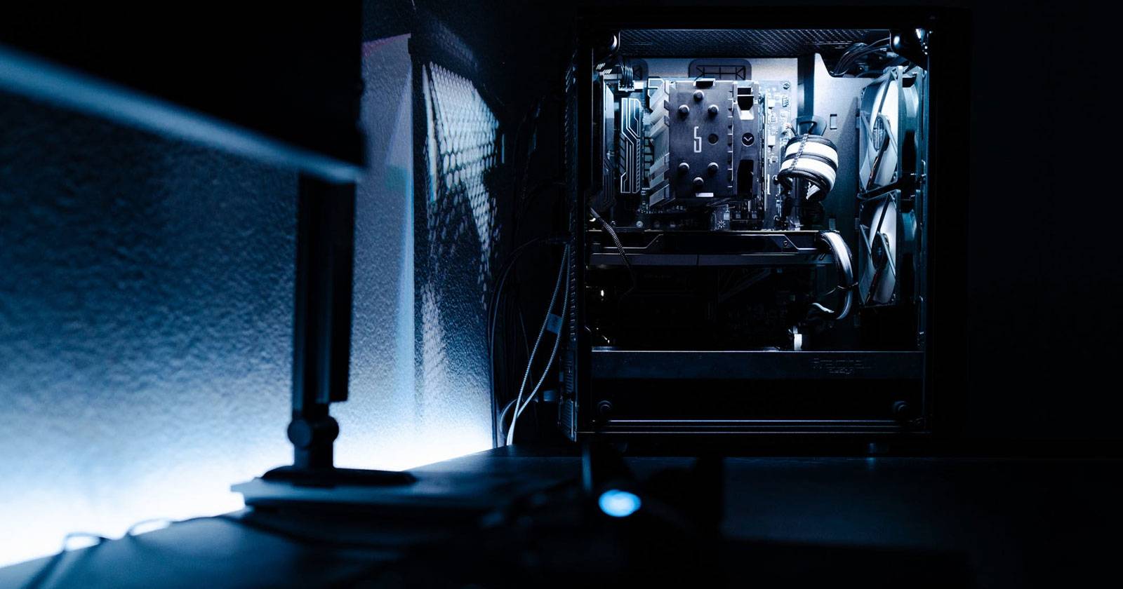 18 Unique Creative Projects to Reuse Your Old PC