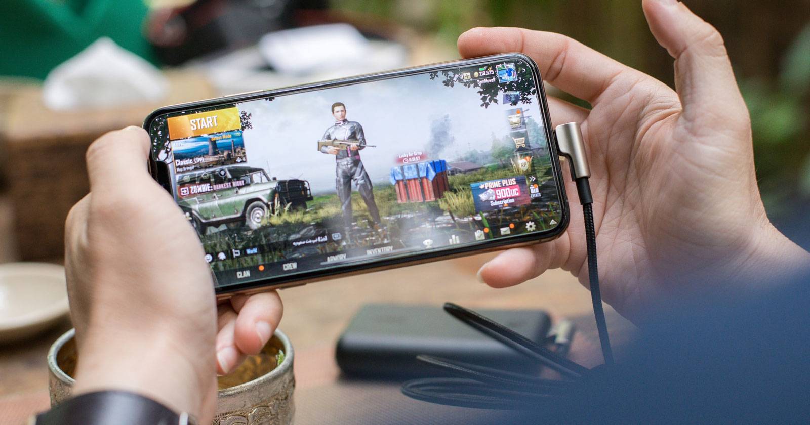 5 iPhone and iPad Gaming Options to Supercharge How You Play