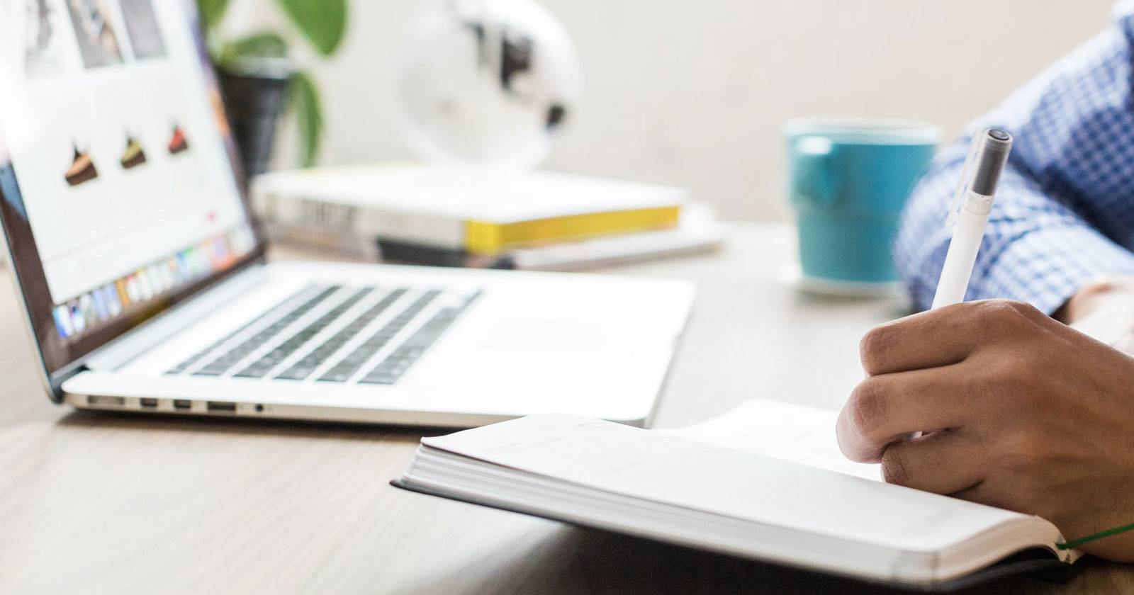 5 Free CV Apps to Create a Beautiful Resume That Recruiters Will Read