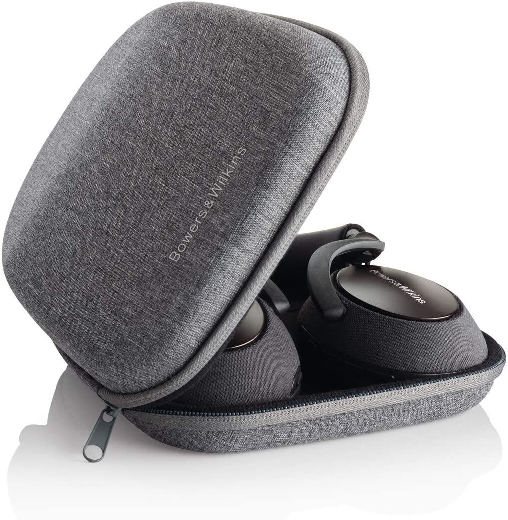 Bowers & Wilkins PX7 in a carry case