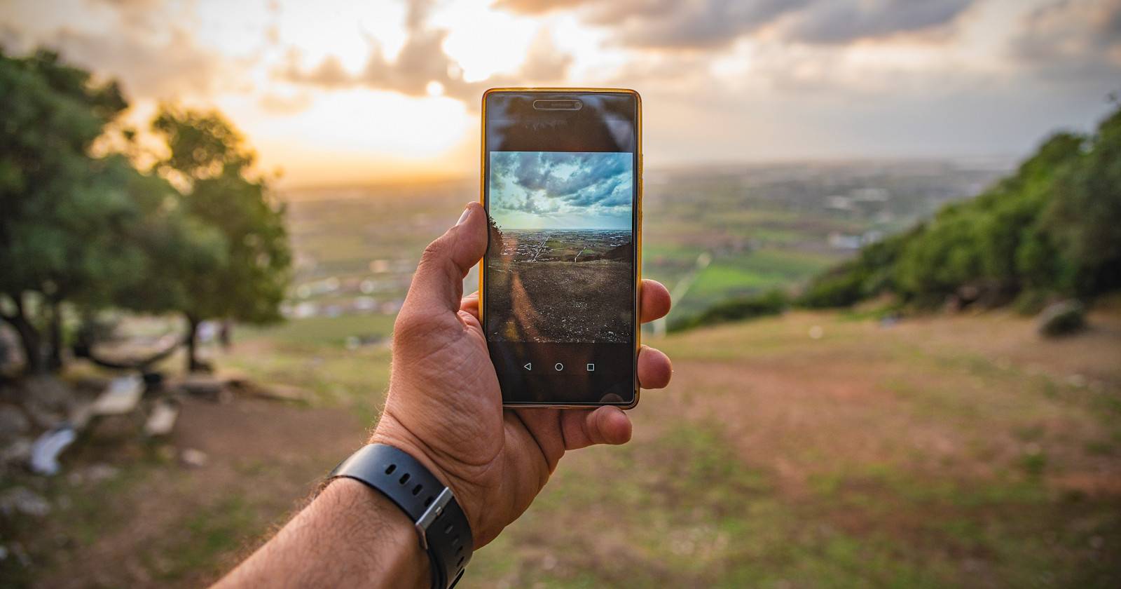 7 Fun Mobile Games Which Let You Explore the World