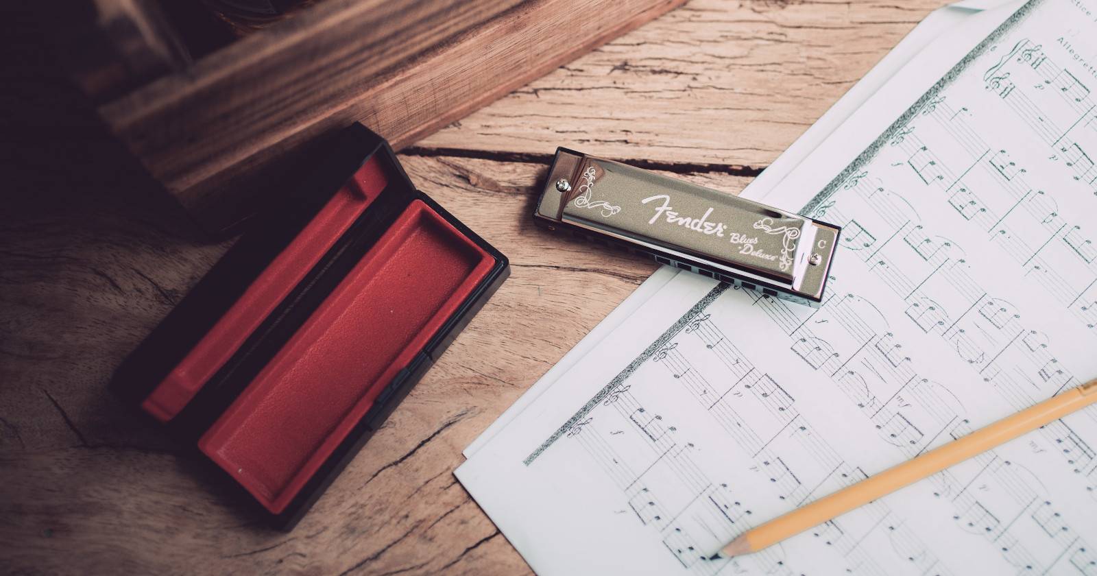 The 8 Best Sites for Learning How to Play the Harmonica
