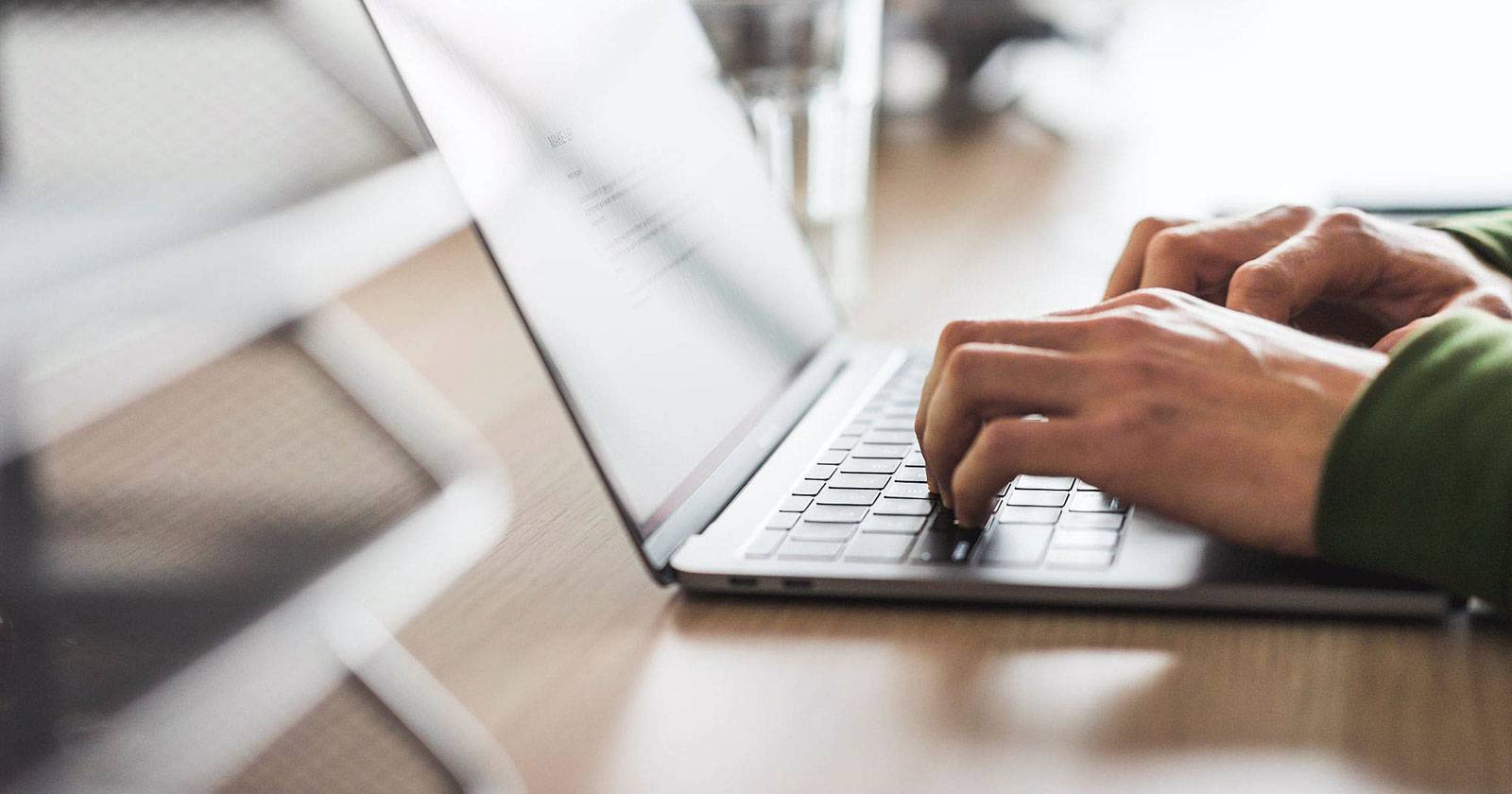 How to Text From Your Computer: 10 Apps to View and Send Text Messages