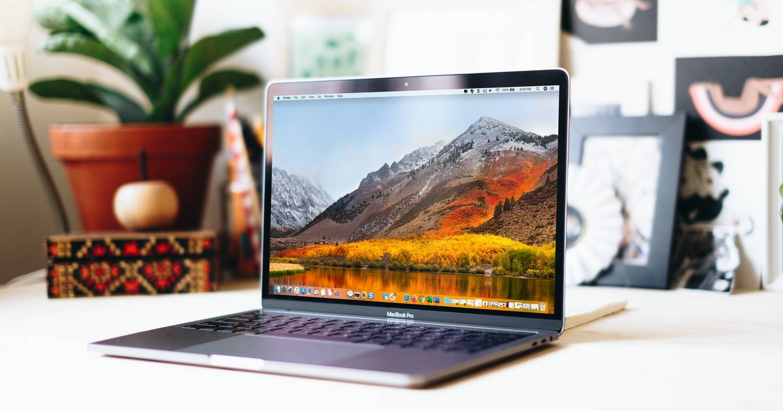 How to Change Your Desktop Background on Mac