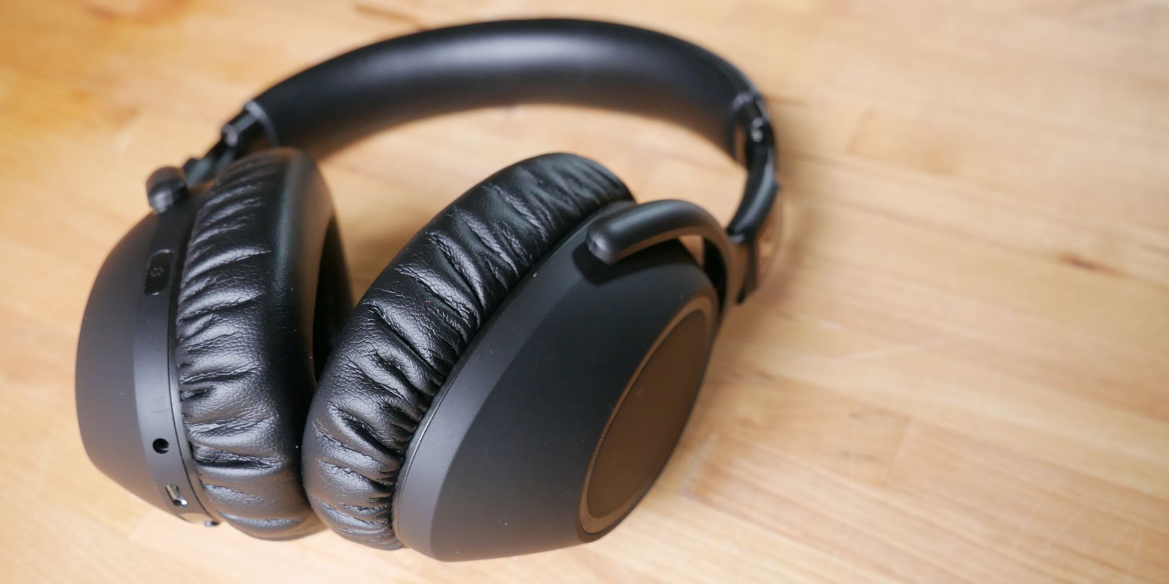 【美品】SENNHEISER  PXC550-Ⅱ CLEARANCE] Sennheiser PXC 550-II – Zeppelin & Co