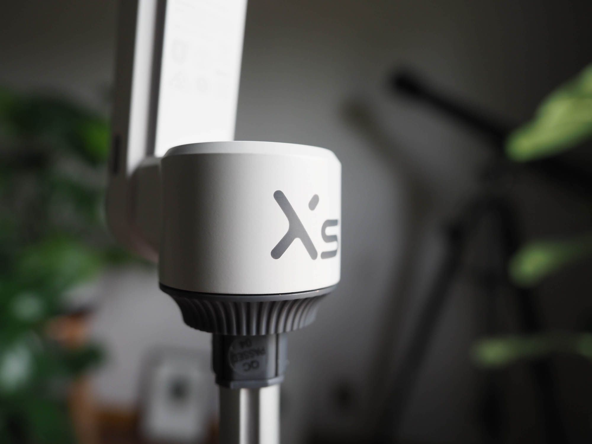 Zhiyun Smooth XS: Is This 2-Axis Gimbal Worth Upgrading To?