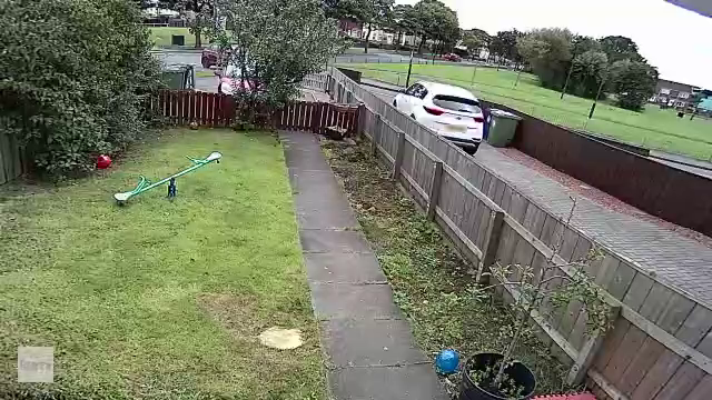 Footage from the Kami Wire-Free Outdoor Security Camera