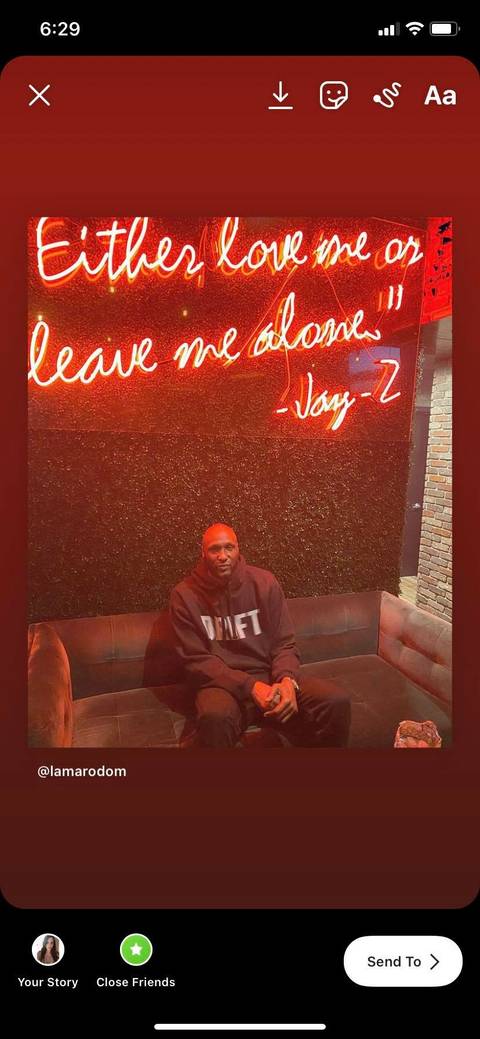 Screenshot Instagram post sharing options