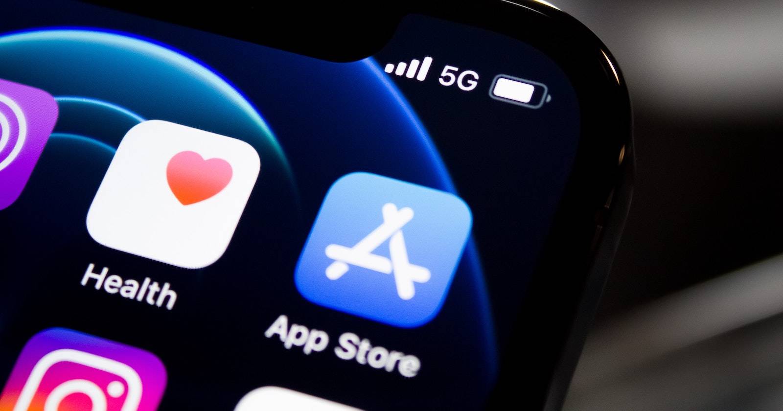 Apple Tells iOS Developers It’s Slashing Their App Store Fees