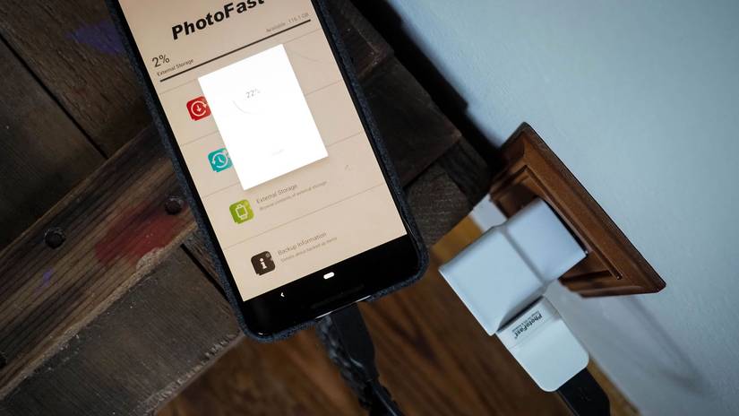 PhotoFast PhotoCube Pro Review: Effortless, Automated Backup While Charging
