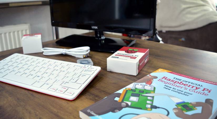 The Raspberry Pi 400 full bundle