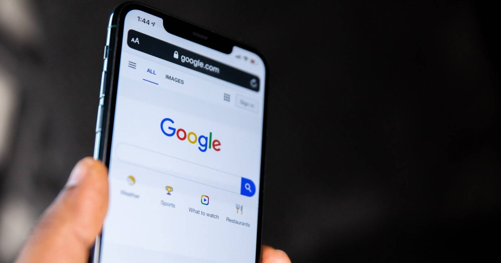Google Tries Out Dedicated Carousel for Instagram and TikTok Videos