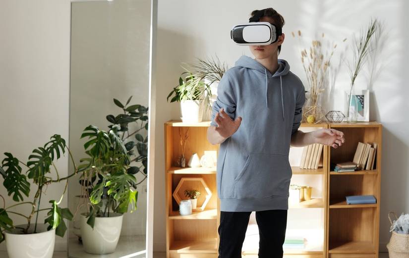 An Introduction to VR Gaming: Everything You Need to Know