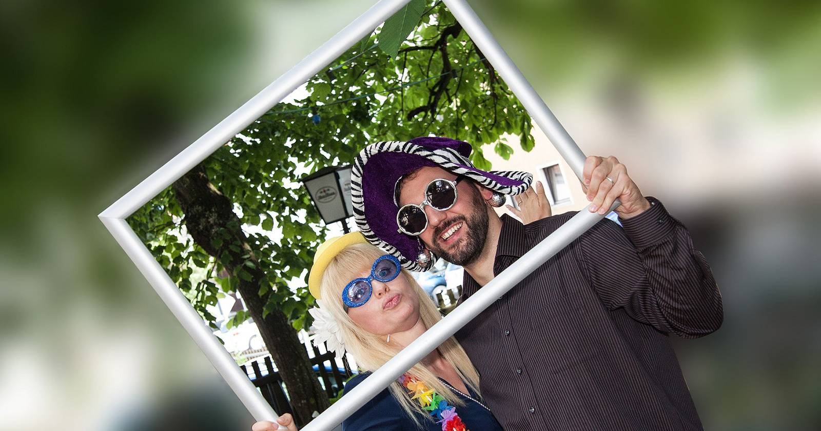 How to Create and Use Facebook Frames