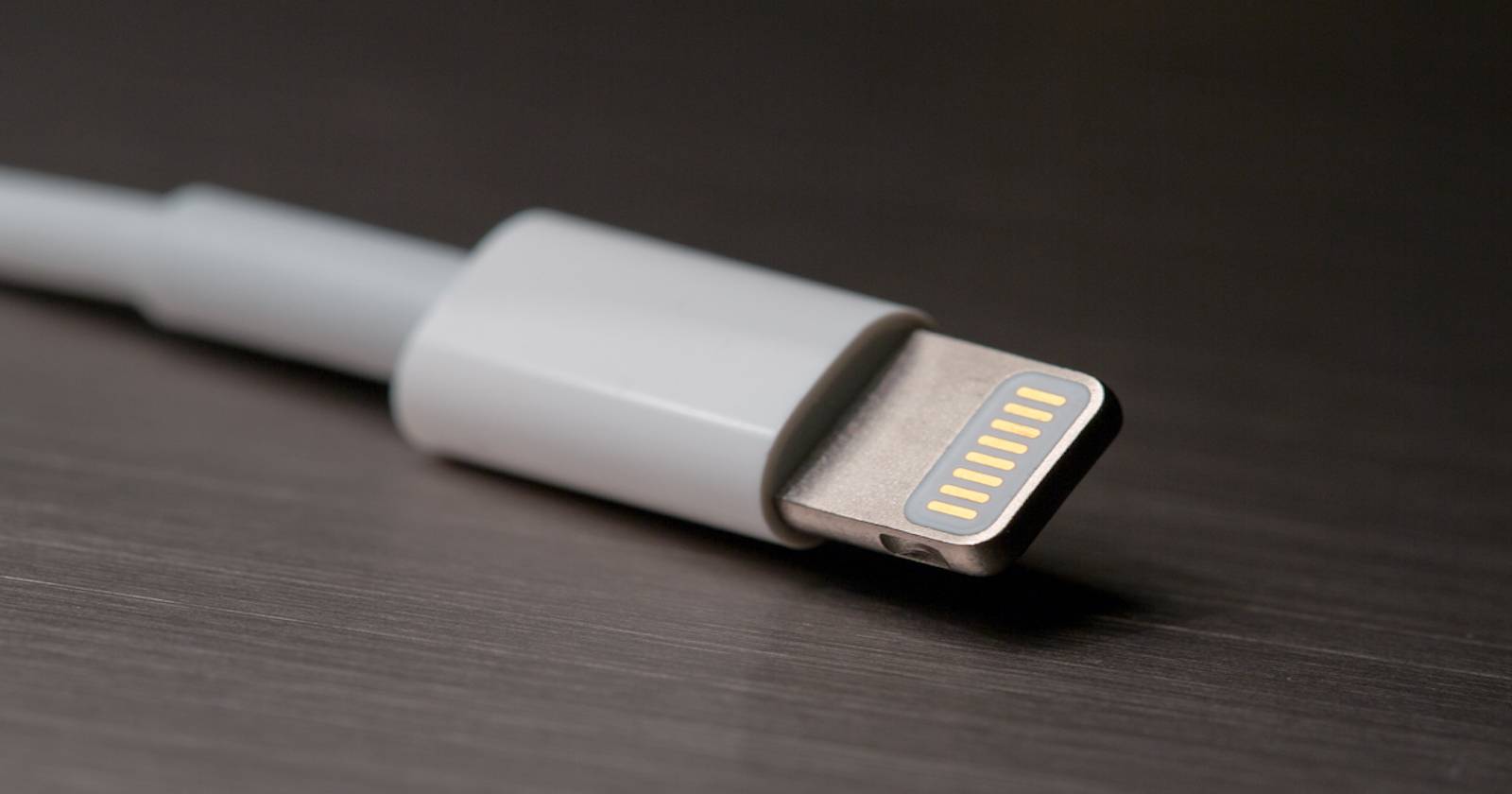 Prototype Lightning Cable Image Shows It Wasn’t Always Reversible