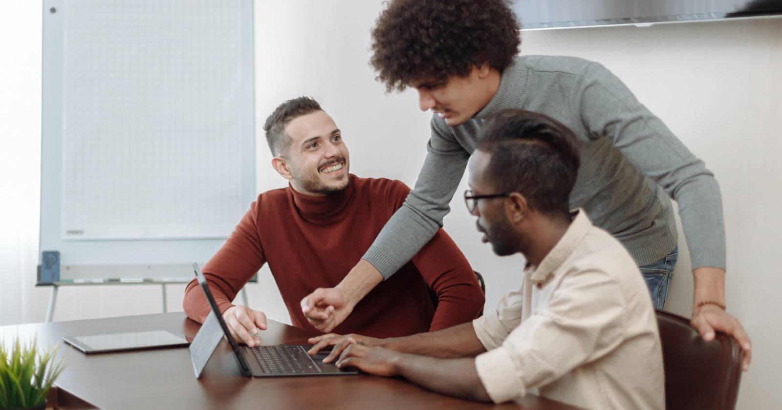 Computer Ran By One People How to Safely Share Your Windows 10 PC With Separate User Accounts