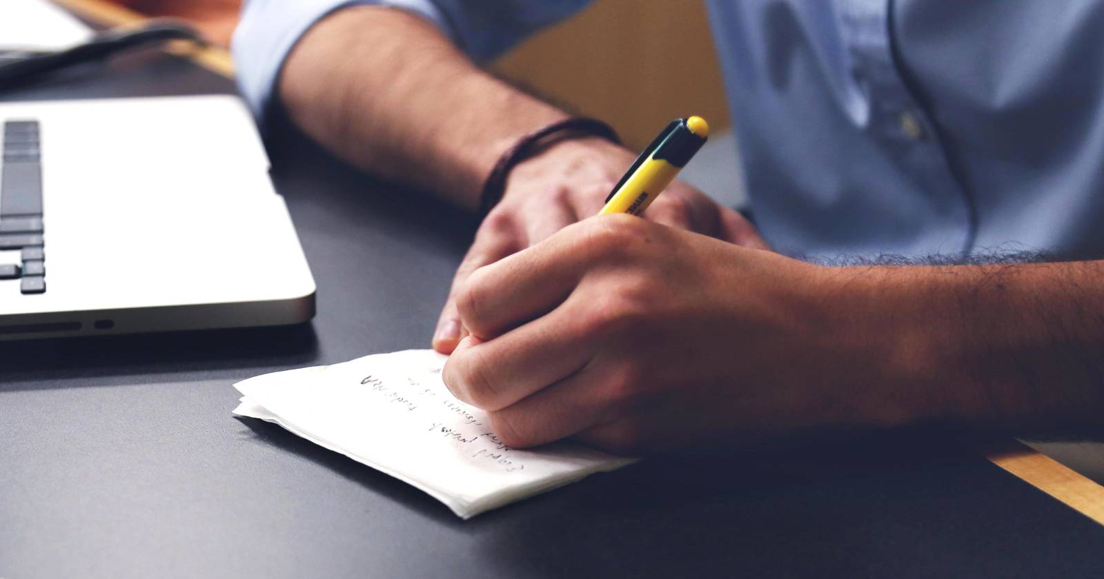 How to Become a Successful Book Reviewer on Reedsy Discovery